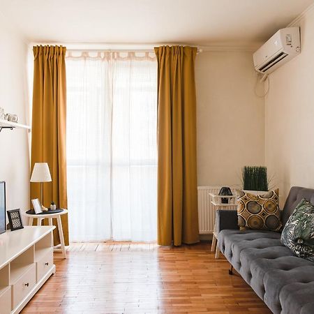 Ultracentral Apartment With City View - Bucharest Old Town Exterior photo