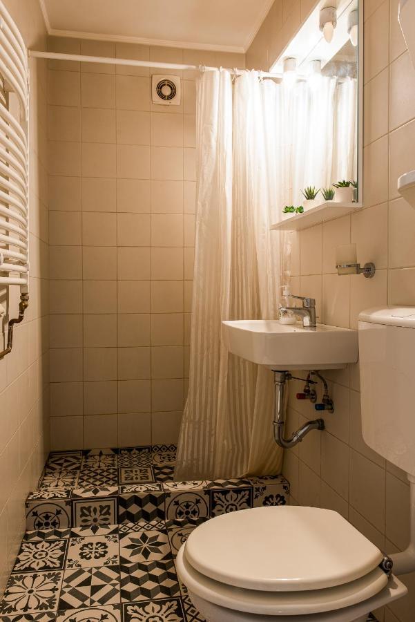Ultracentral Apartment With City View - Bucharest Old Town Exterior photo